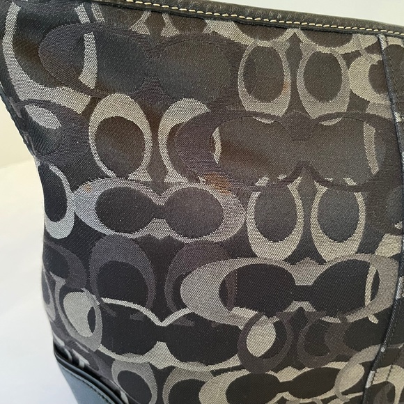 Coach Black Optic C Signature Canvas Sarah Tote Shoulder Bag - Picture 11 of 13